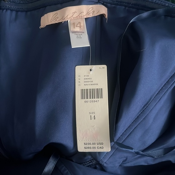 HUTCH Colourblocked Bow-Tie Midi Dress - Picture 10 of 10